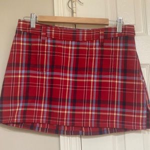 Plaid 2000’s mini skirt
